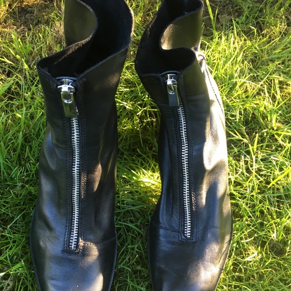 ANKLE BOOTS🦋🌈💞☂️URBAN OUTFITTERS - Picture 6 of 6